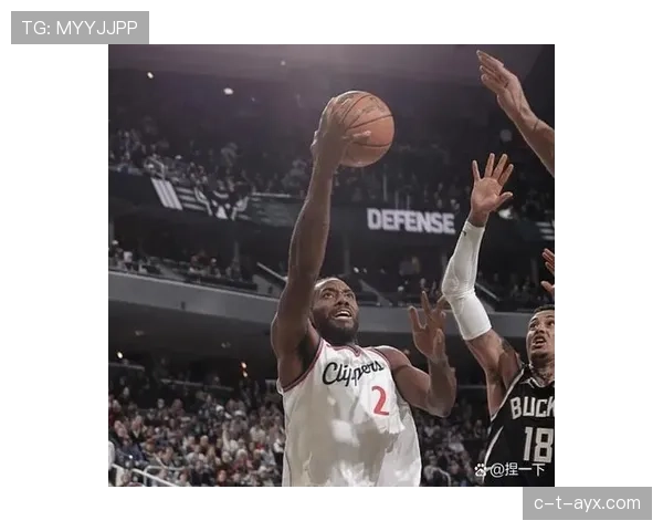 凯文·马丁突破拉开得分差距 提升球队关键时刻效率